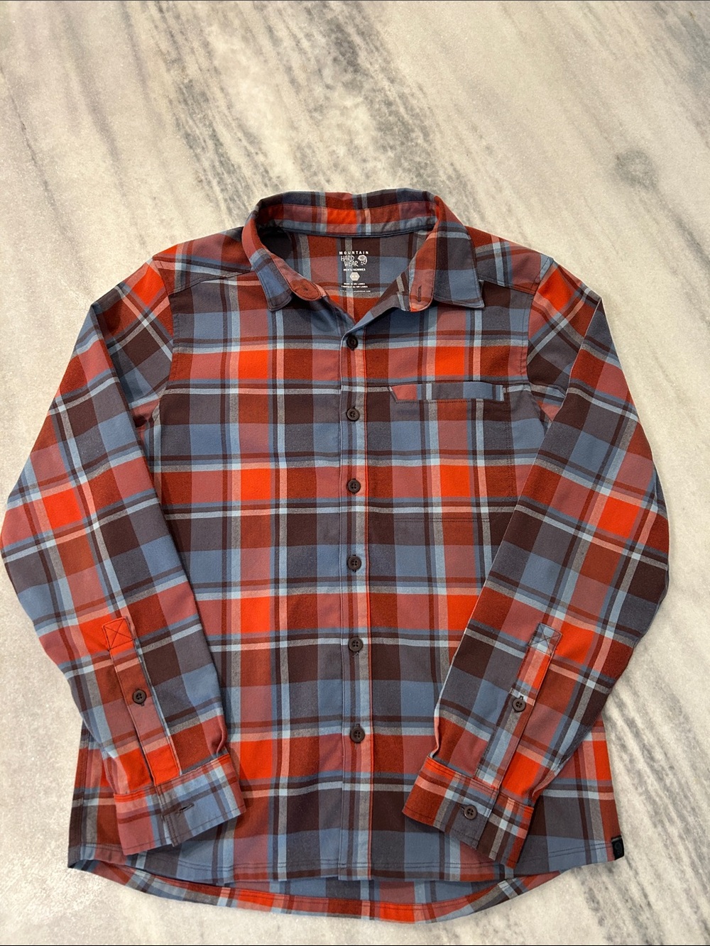 Mountain Hardwear Men’s Lightweight Flannel Long Sleeve Button Up Plaid Medium